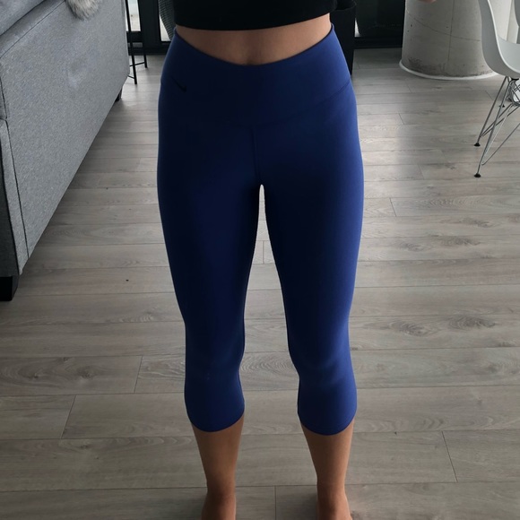 Nike Dri-fit leggings - Picture 6 of 6